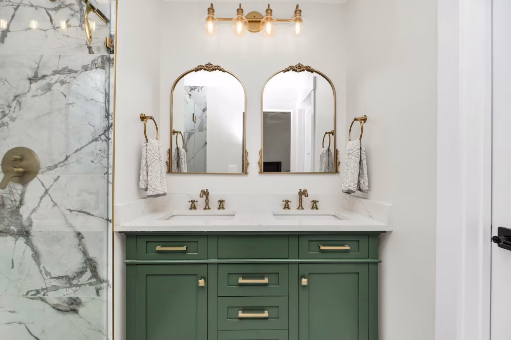 Bathroom remodel example in Issaquah, WA, featuring a beautifully crafted double vanity which Iconic Cabinetry can provide to you, too!